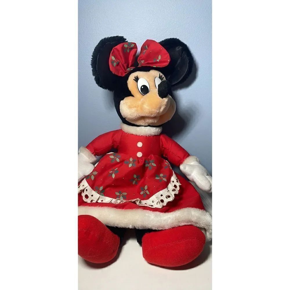 Vintage Mrs Minnie Claus by Applause Plush Stuffed Toy